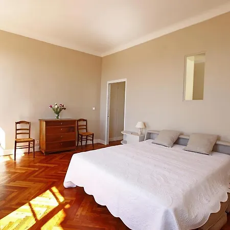 Appartement Palmeraie - Magnifique D'epoque Avec Vue 4 Personnes Avec Terrasse Le Port